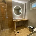 Hilltop Luxury Lejlighed