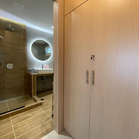 Hilltop Luxury Διαμέρισμα *