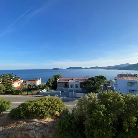 Hilltop Luxury PalaiónTsiflíkion