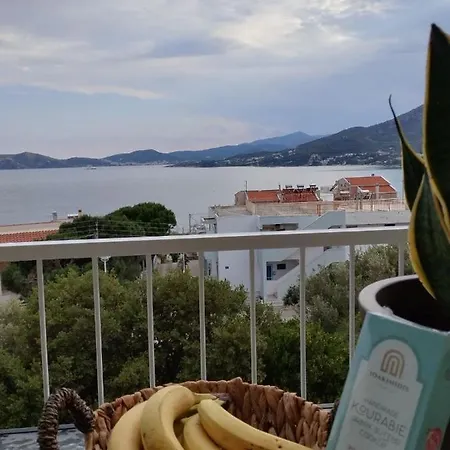 Διαμέρισμα Hilltop Luxury *