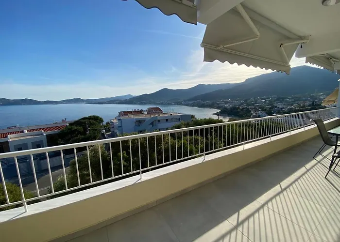 Hilltop Luxury Lejlighed PalaiónTsiflíkion