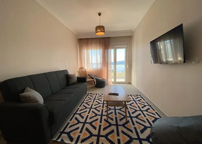 Hilltop Luxury Lägenhet PalaiónTsiflíkion